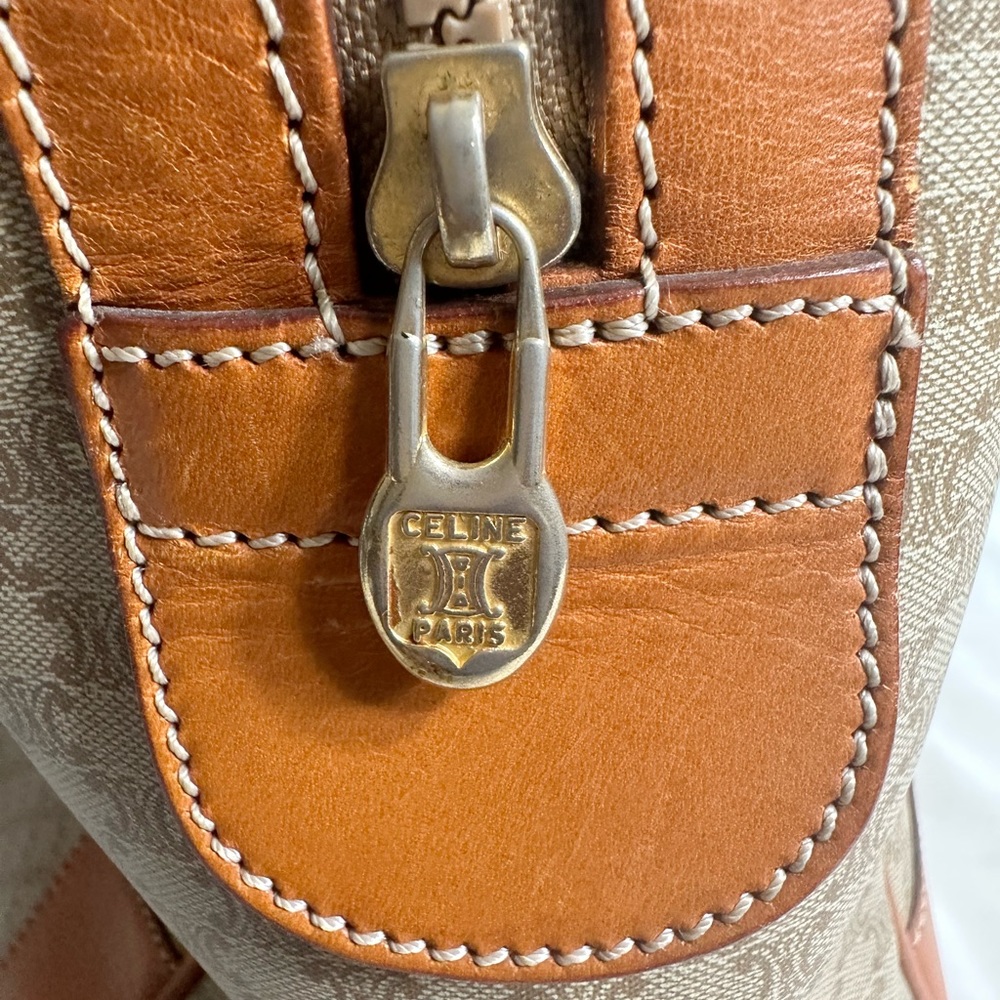 Celine Handbag - Picture 8 of 10